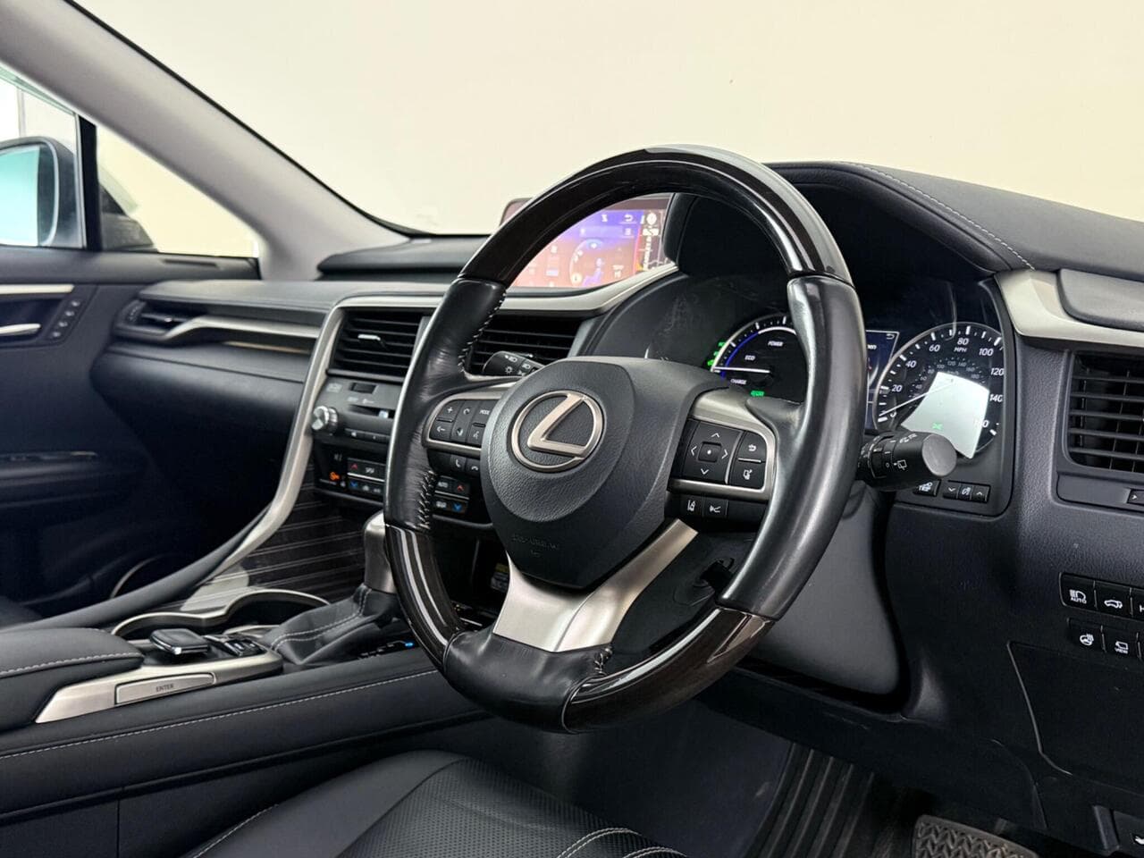 Lexus RX thumbnail Inconclusive