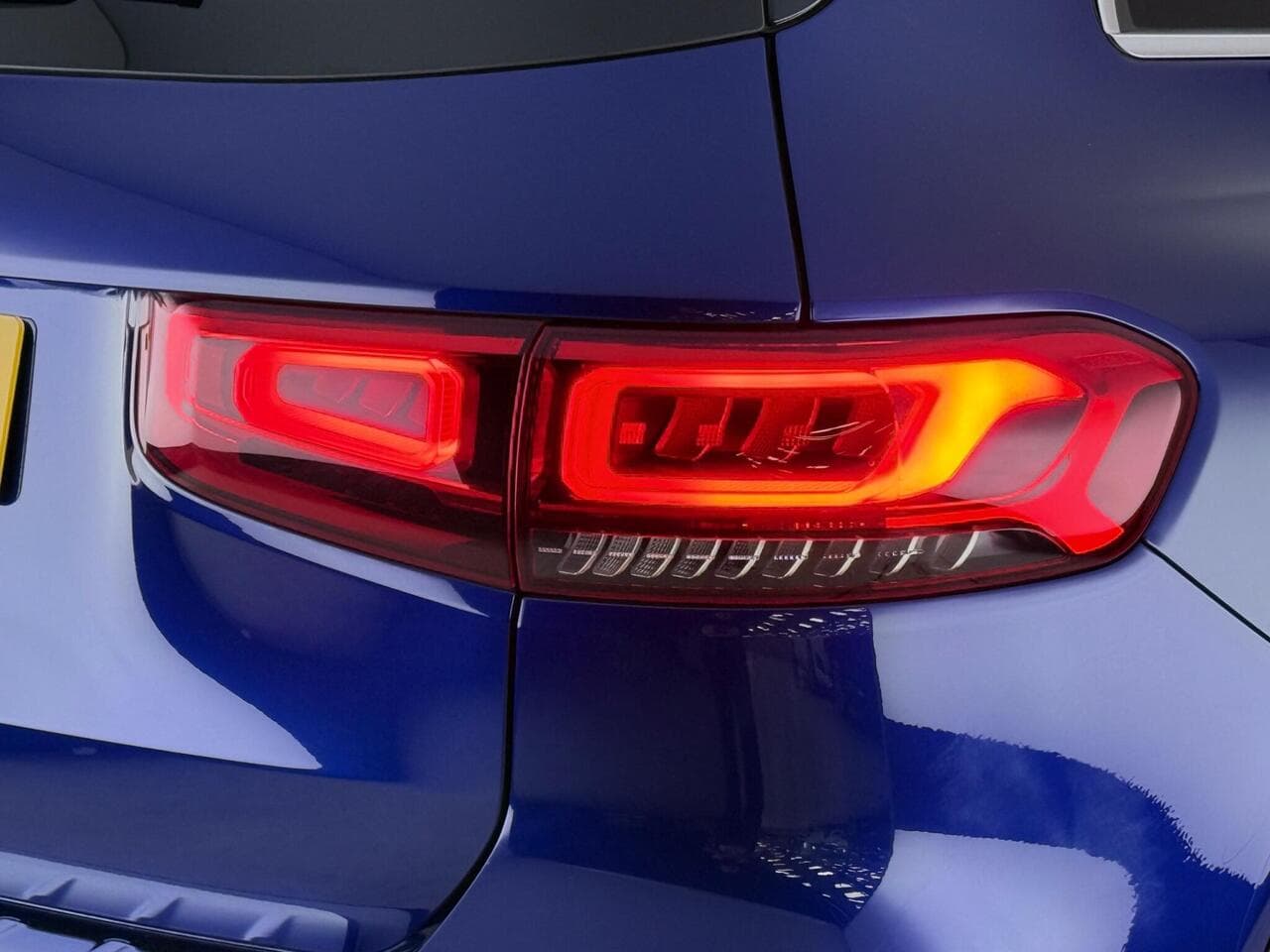 Mercedes-Benz GLB thumbnail Lights Rear