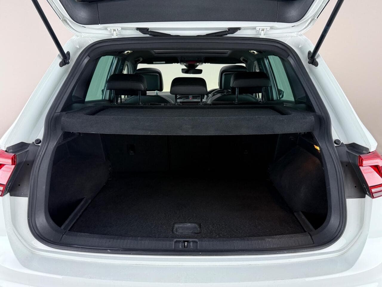 Volkswagen Tiguan thumbnail Boot