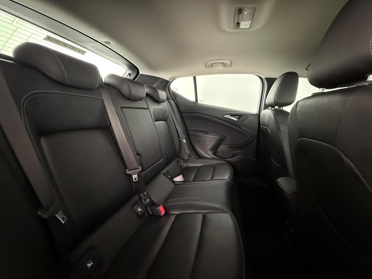 Vauxhall Astra thumbnail Seats Rear