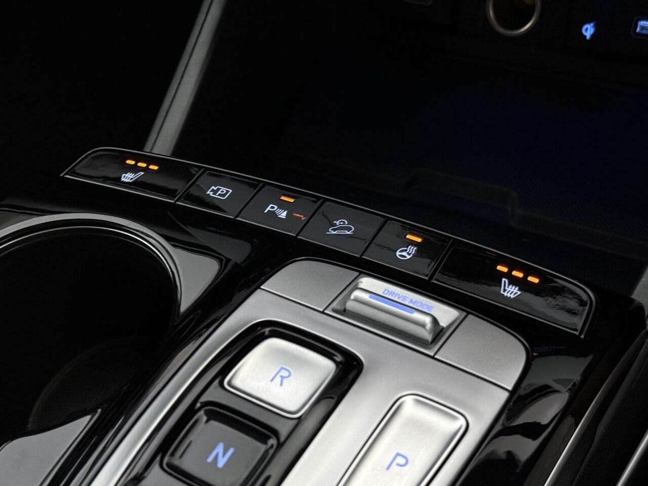 Hyundai TUCSON thumbnail Misc Controls
