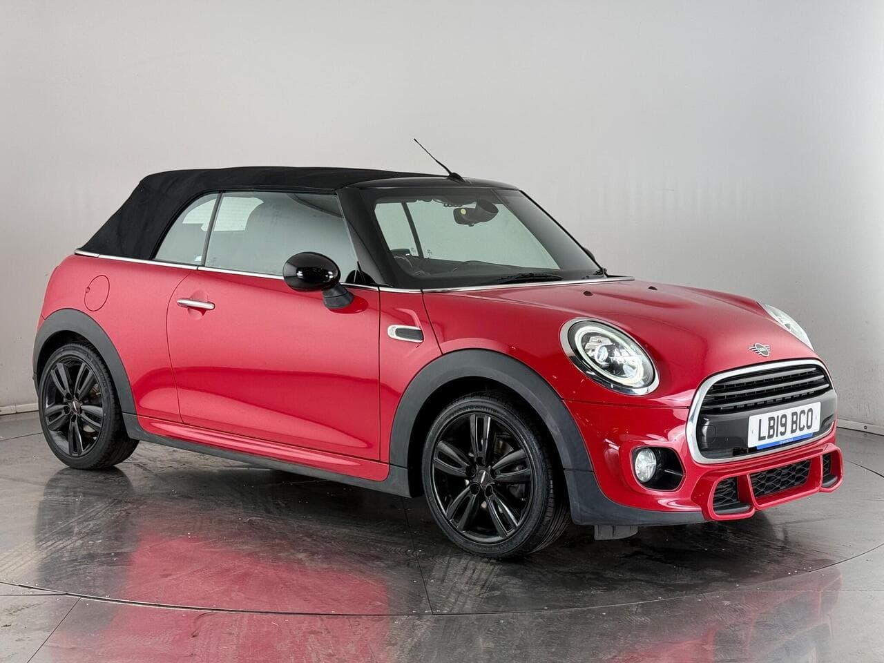 MINI Convertible thumbnail Front Right