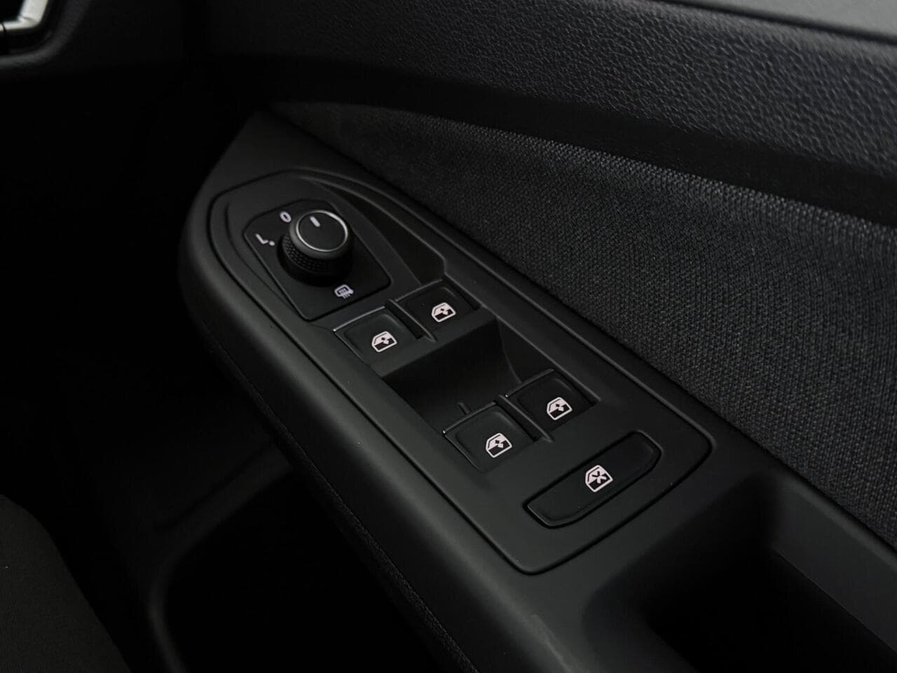 Volkswagen Golf thumbnail Misc Controls