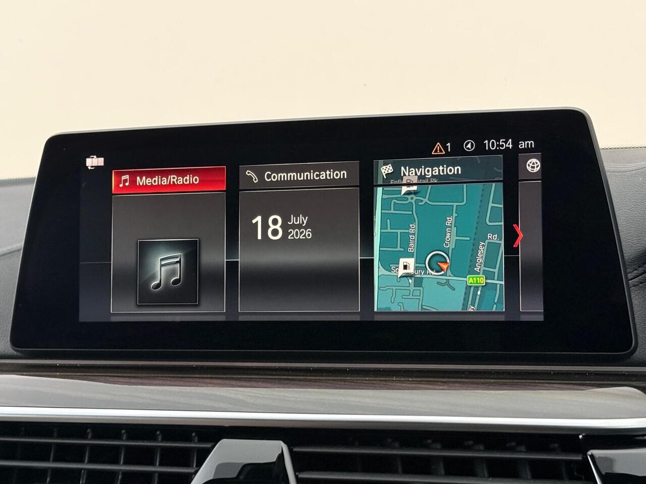BMW 5 Series thumbnail Infotainment System