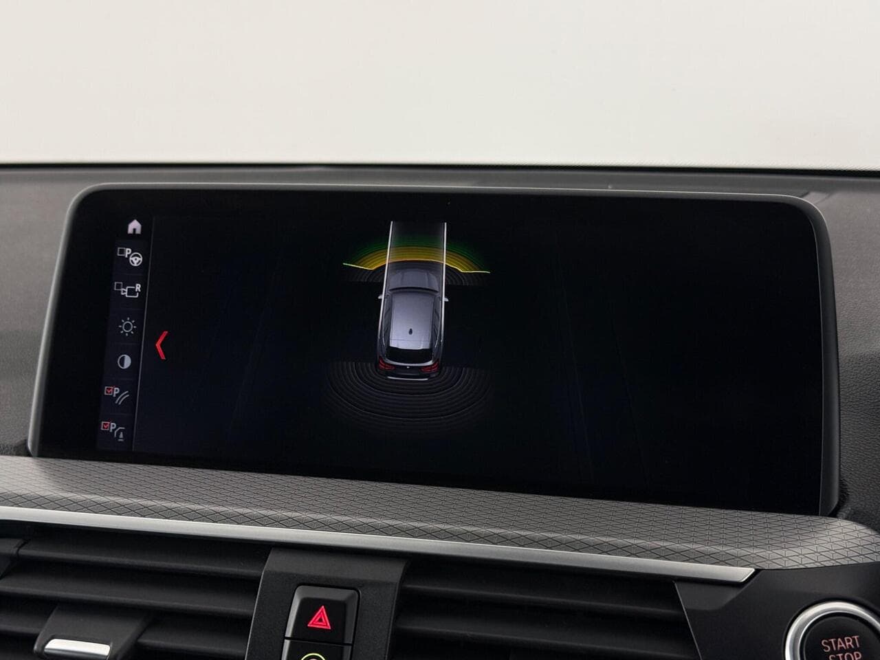 BMW X3 thumbnail Infotainment System