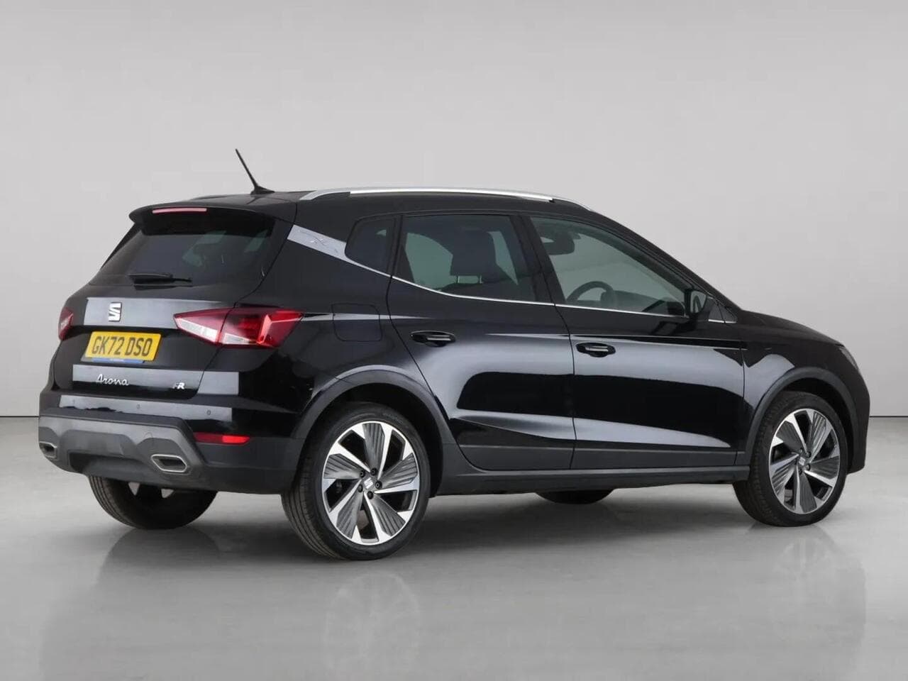 SEAT Arona thumbnail Rear Right
