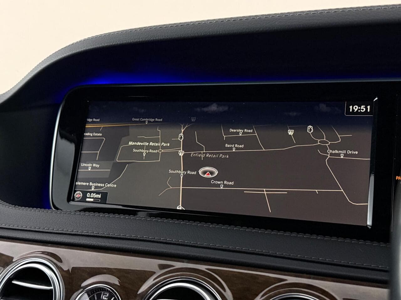 Mercedes-Benz S Class thumbnail Infotainment System