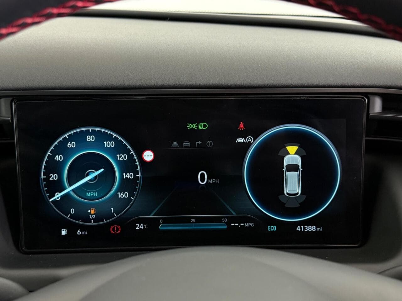 Hyundai TUCSON thumbnail Driver Instruments