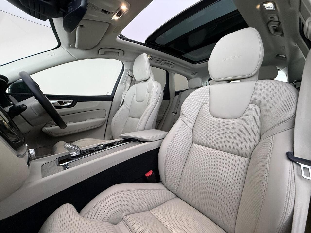 Volvo XC60 thumbnail Seat Front Passenger