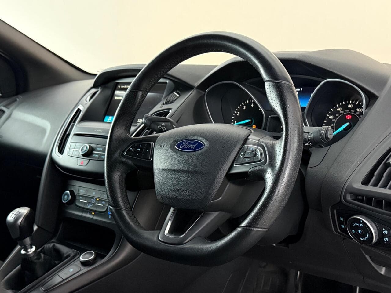 Ford Focus thumbnail Steering Wheel