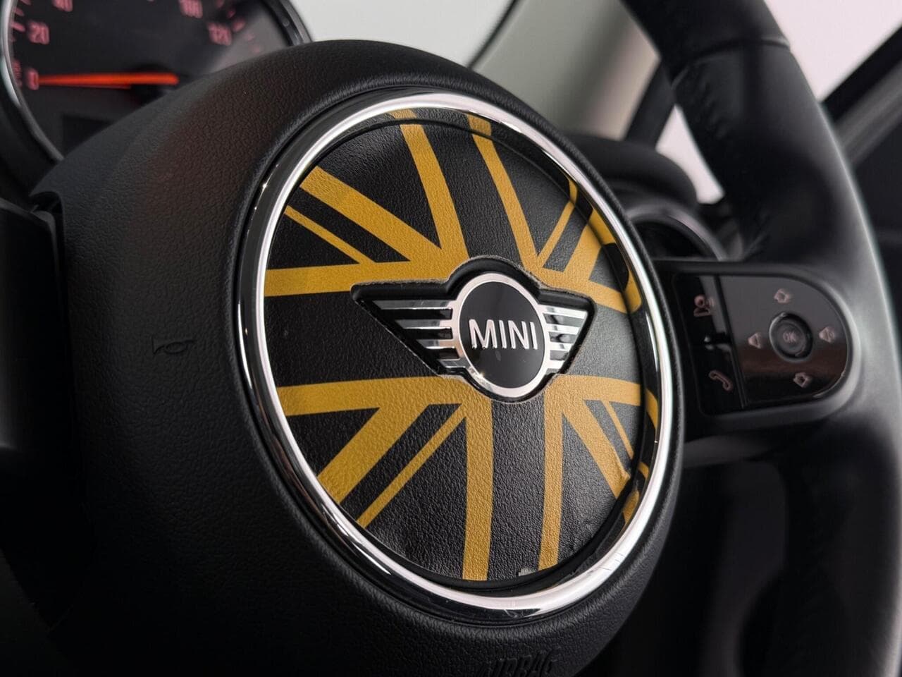 MINI Hatch thumbnail Inconclusive