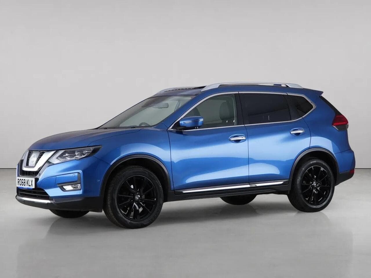Nissan X-Trail thumbnail Side Left