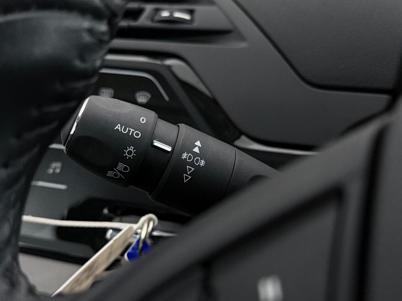 Citroen Grand C4 SpaceTourer thumbnail Misc Controls