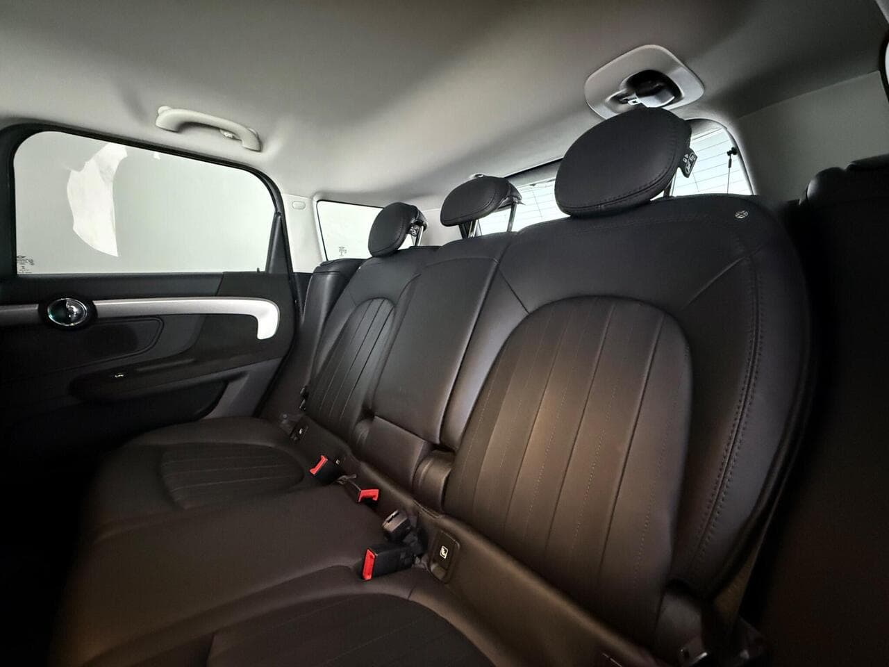 MINI Countryman thumbnail Seats Rear