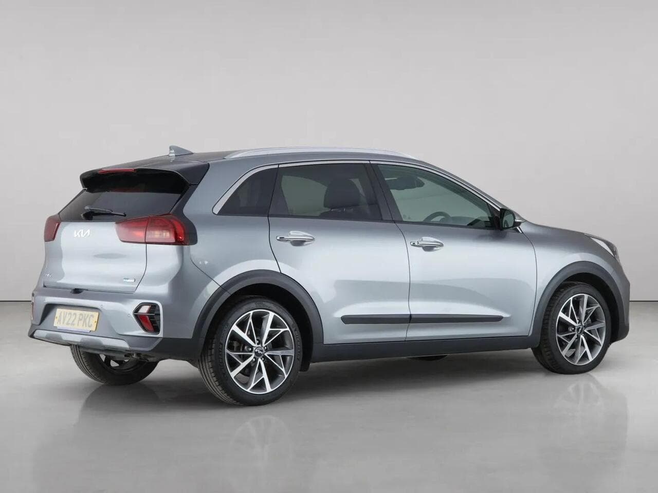 Kia Niro thumbnail Side Right