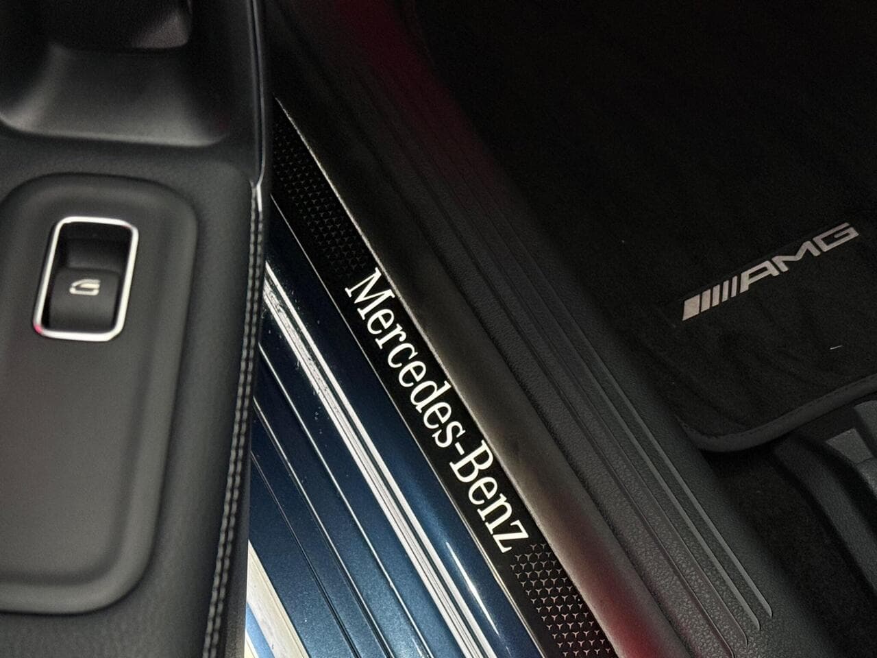 Mercedes-Benz CLA thumbnail Misc Controls
