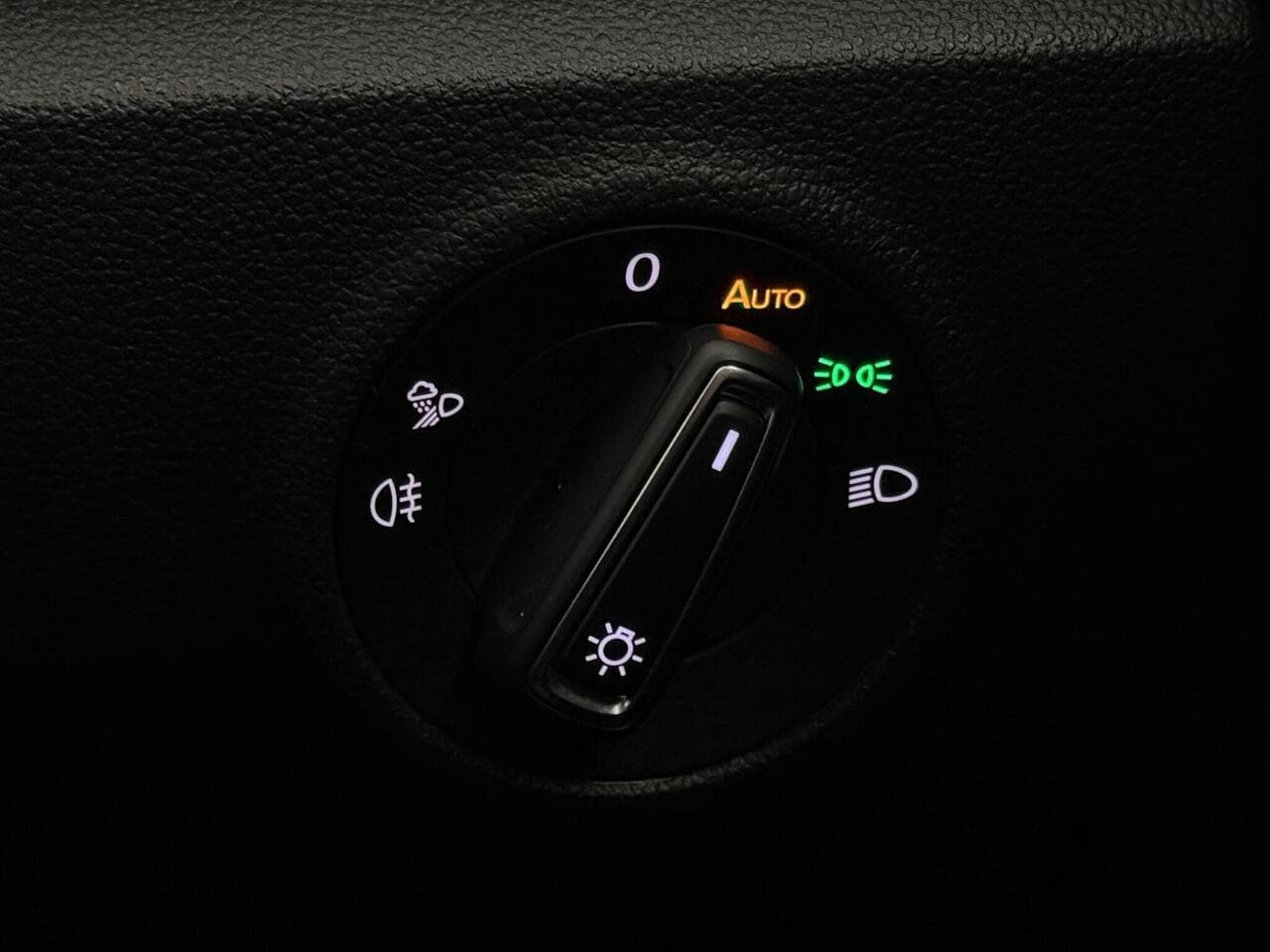 Volkswagen T-Roc thumbnail Misc Controls