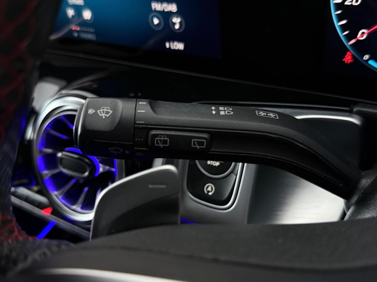 Mercedes-Benz GLB thumbnail Misc Controls