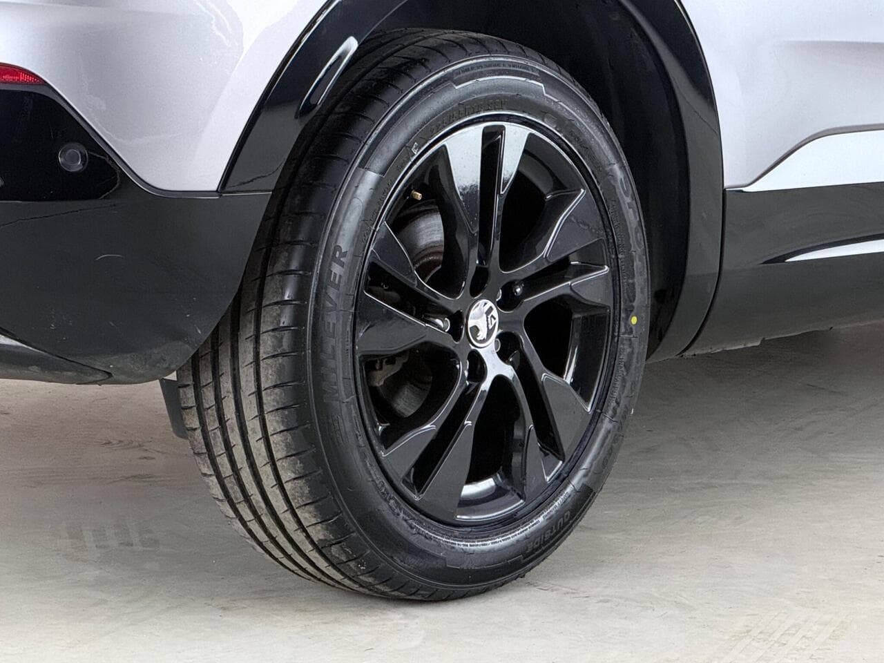 Vauxhall Grandland thumbnail Wheel
