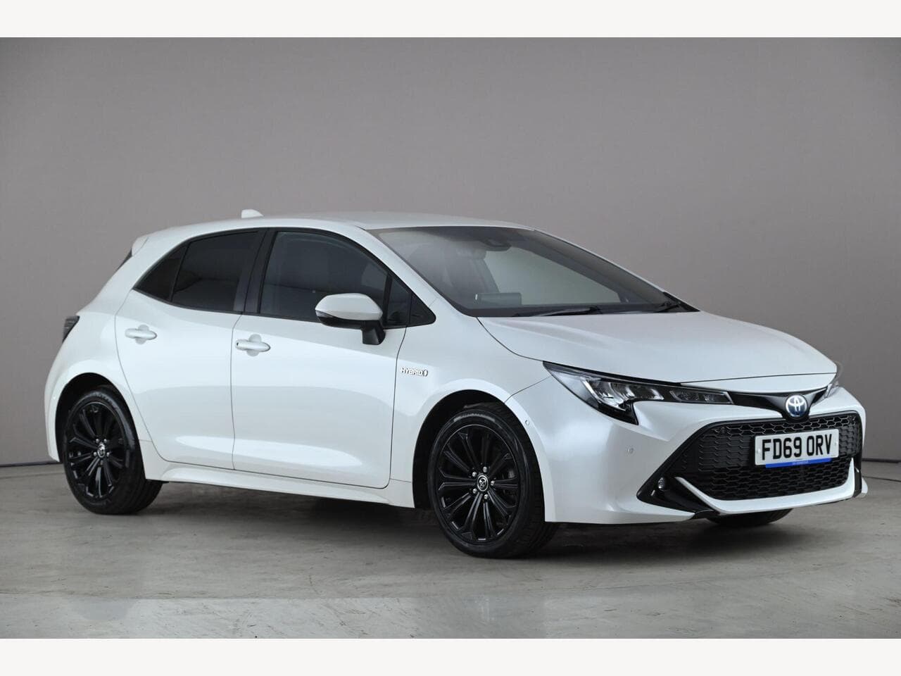 Toyota Corolla - Toyota Corolla 1.8 VVT-h Design CVT Euro 6 (s/s) 5dr