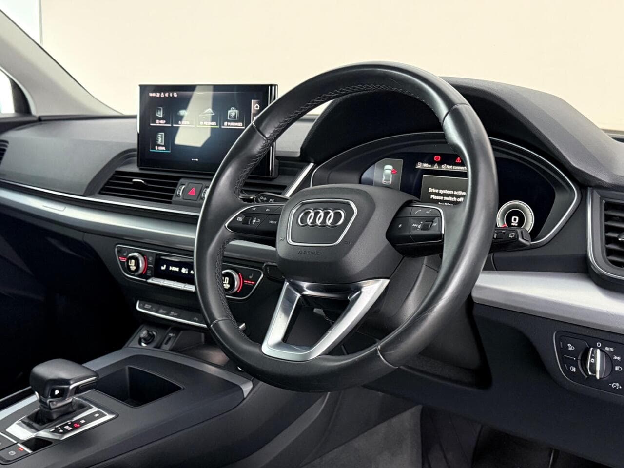 Audi Q5 thumbnail Interior Front