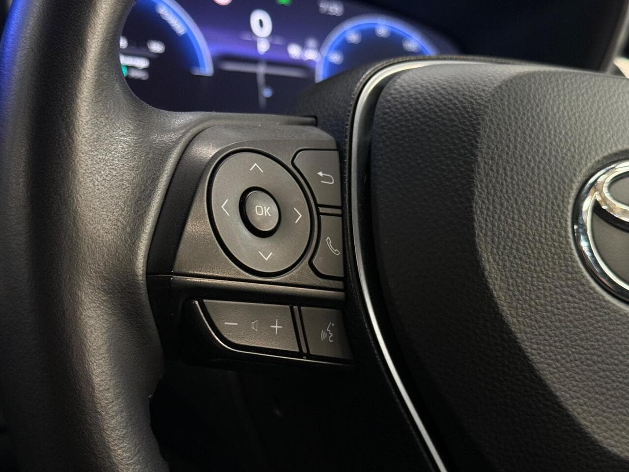 Toyota Corolla thumbnail Misc Controls