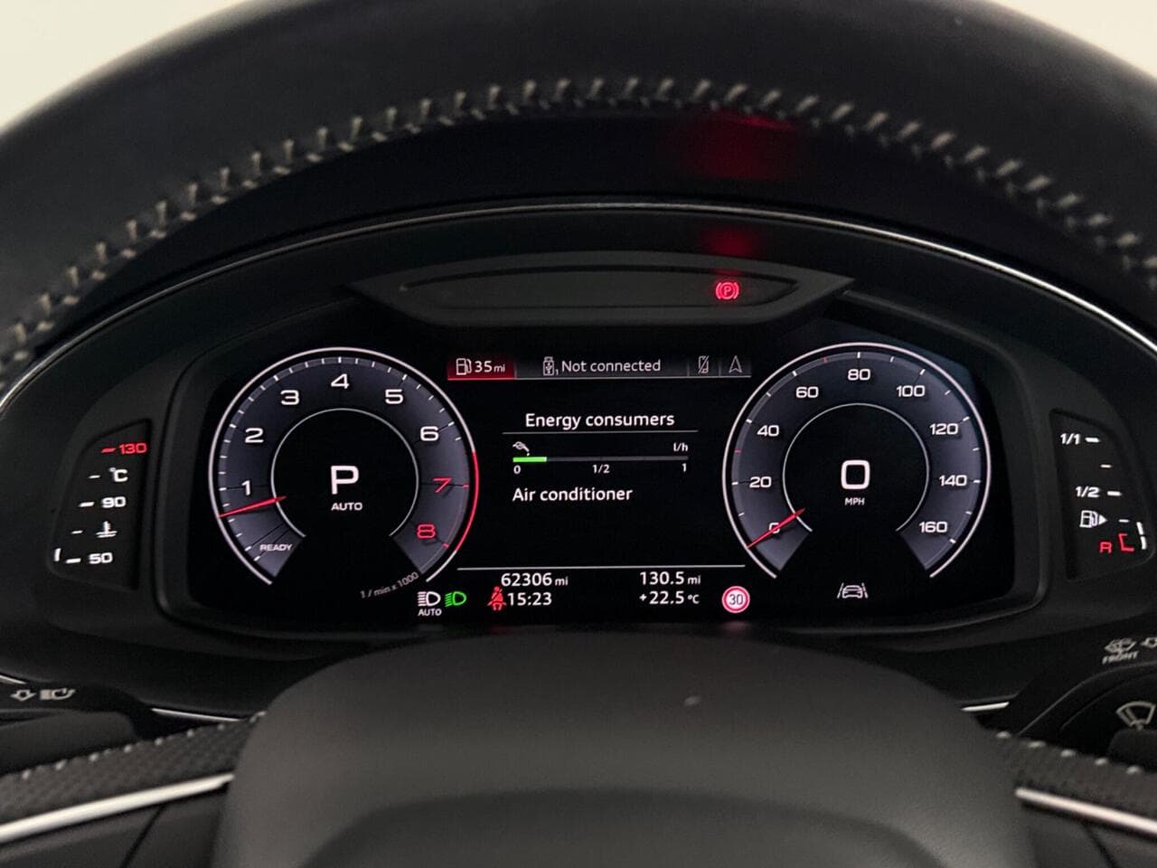 Audi Q7 thumbnail Driver Instruments