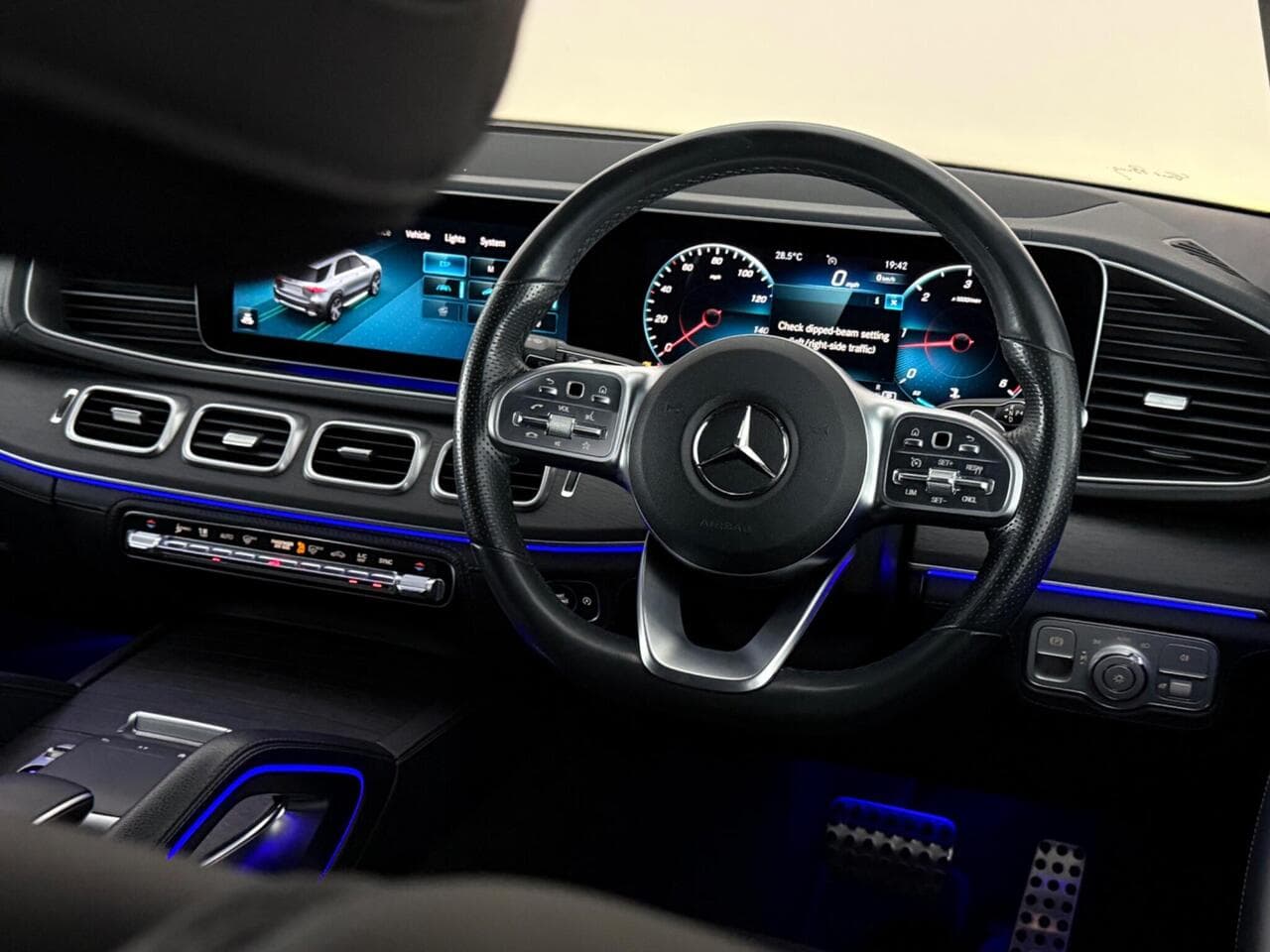 Mercedes-Benz GLE thumbnail Steering Wheel