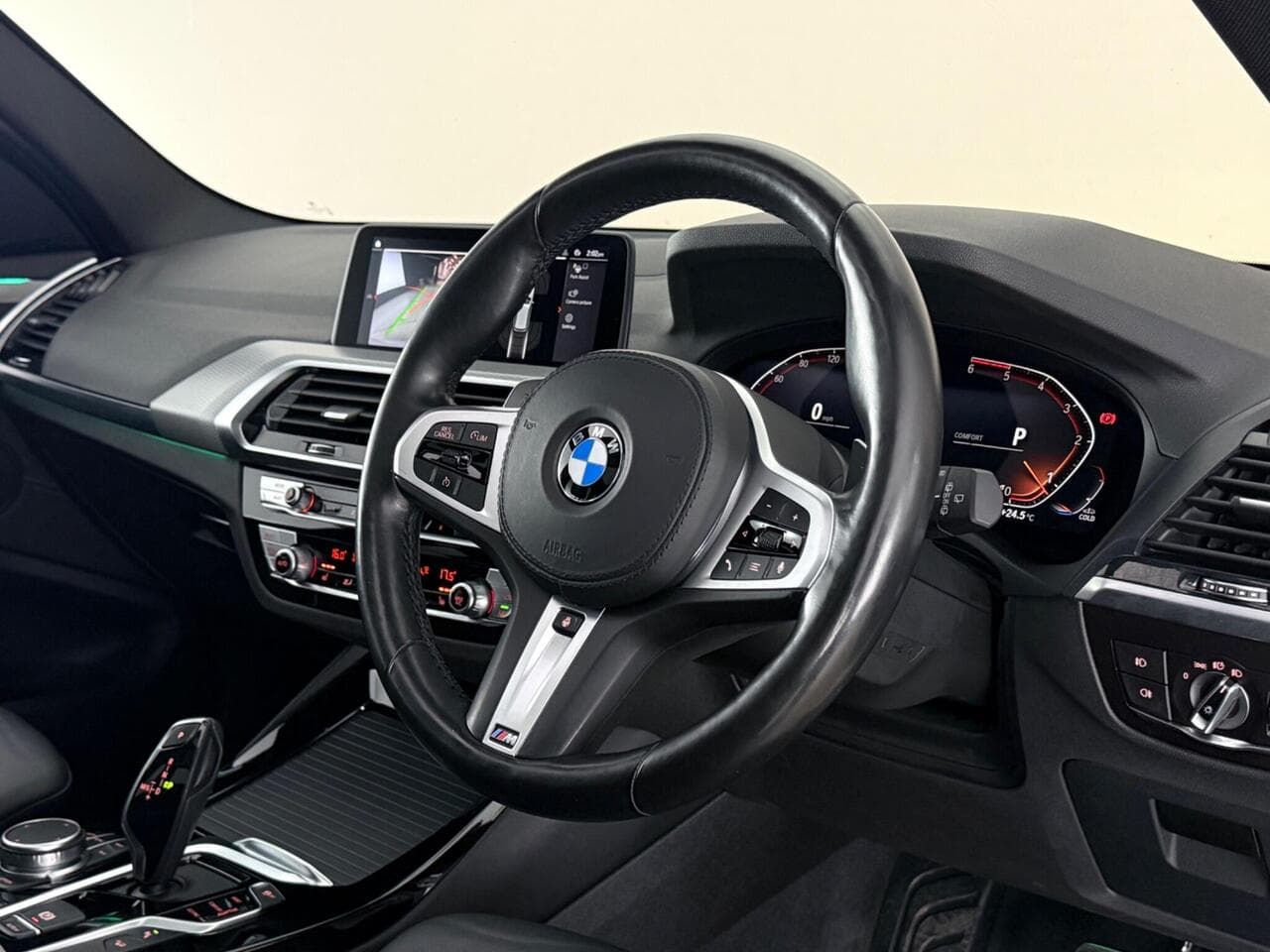 BMW X3 thumbnail Steering Wheel