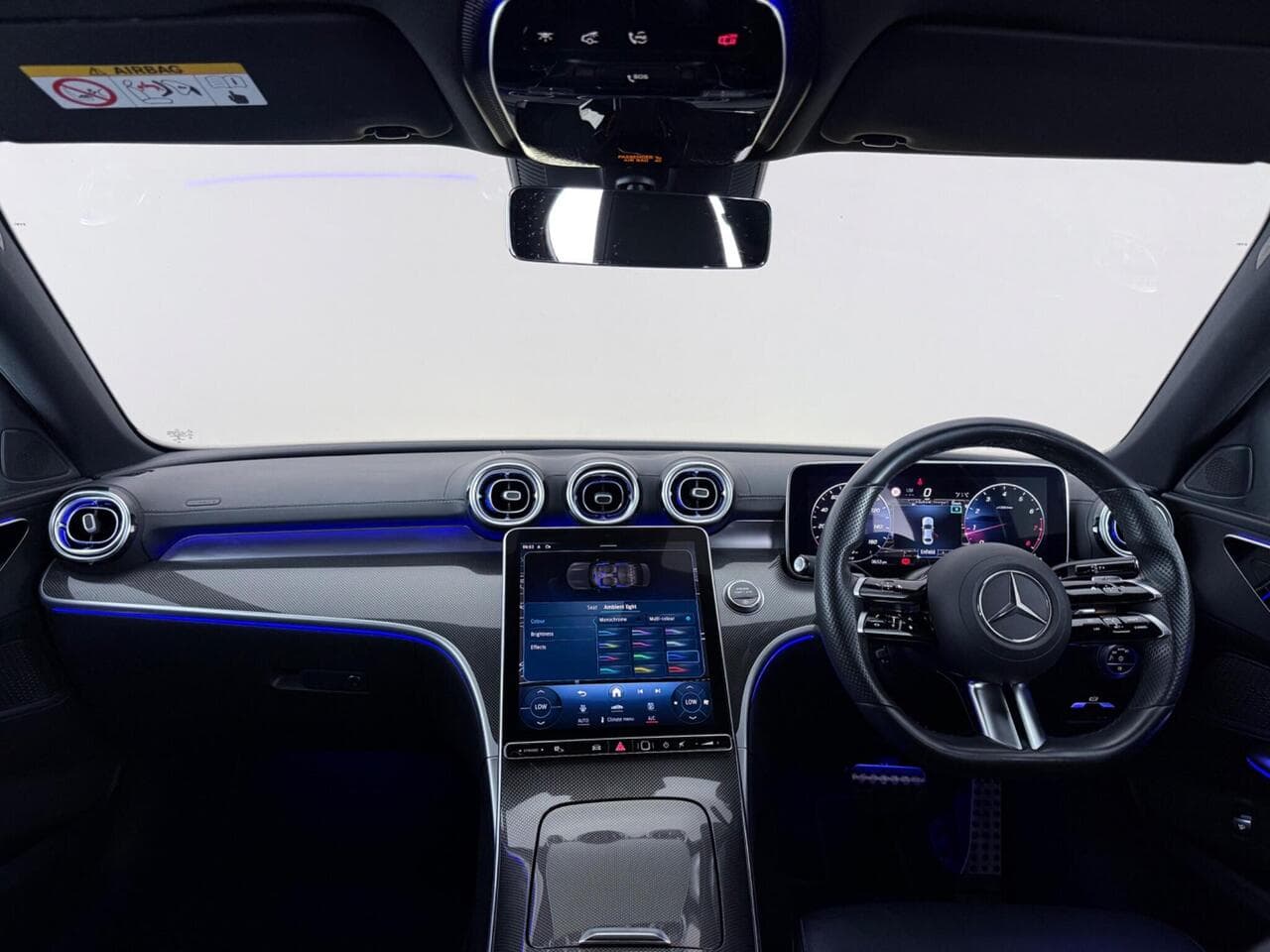 Mercedes-Benz C Class thumbnail Interior Front