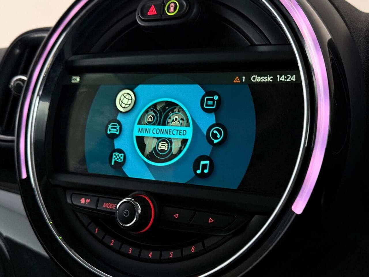 MINI Countryman thumbnail Inconclusive