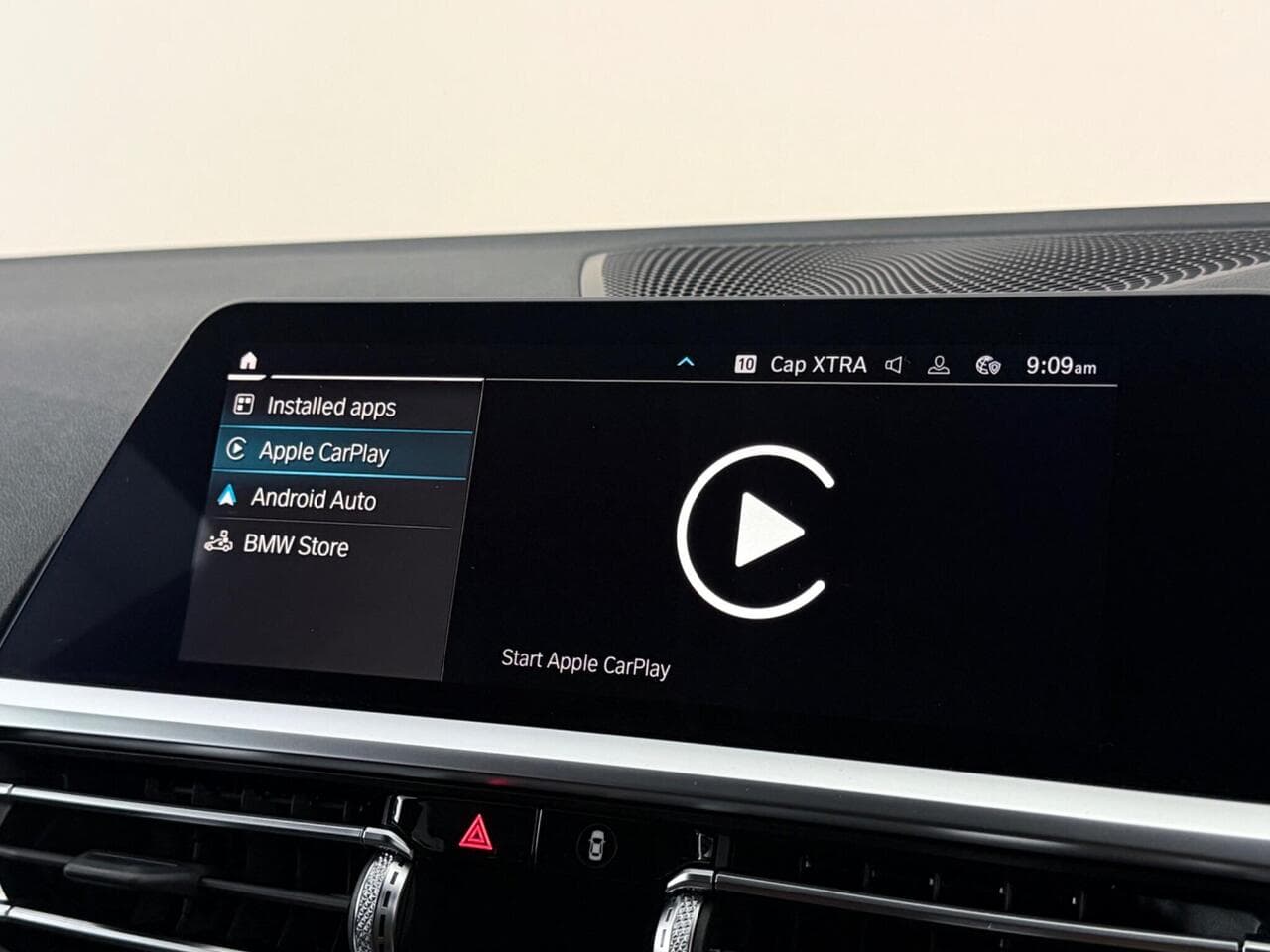 BMW 3 Series thumbnail Infotainment System