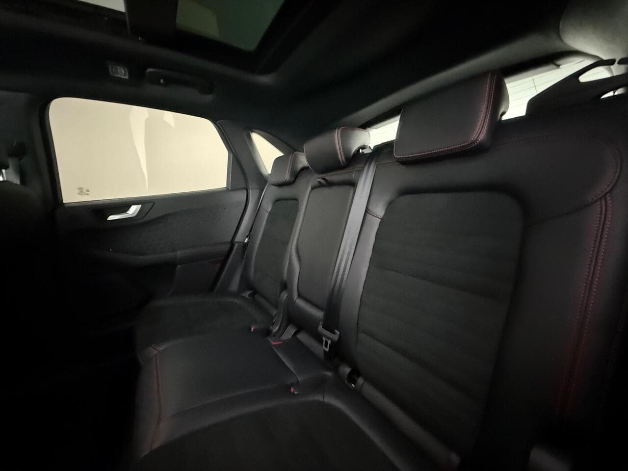 Ford Kuga thumbnail Seats Rear
