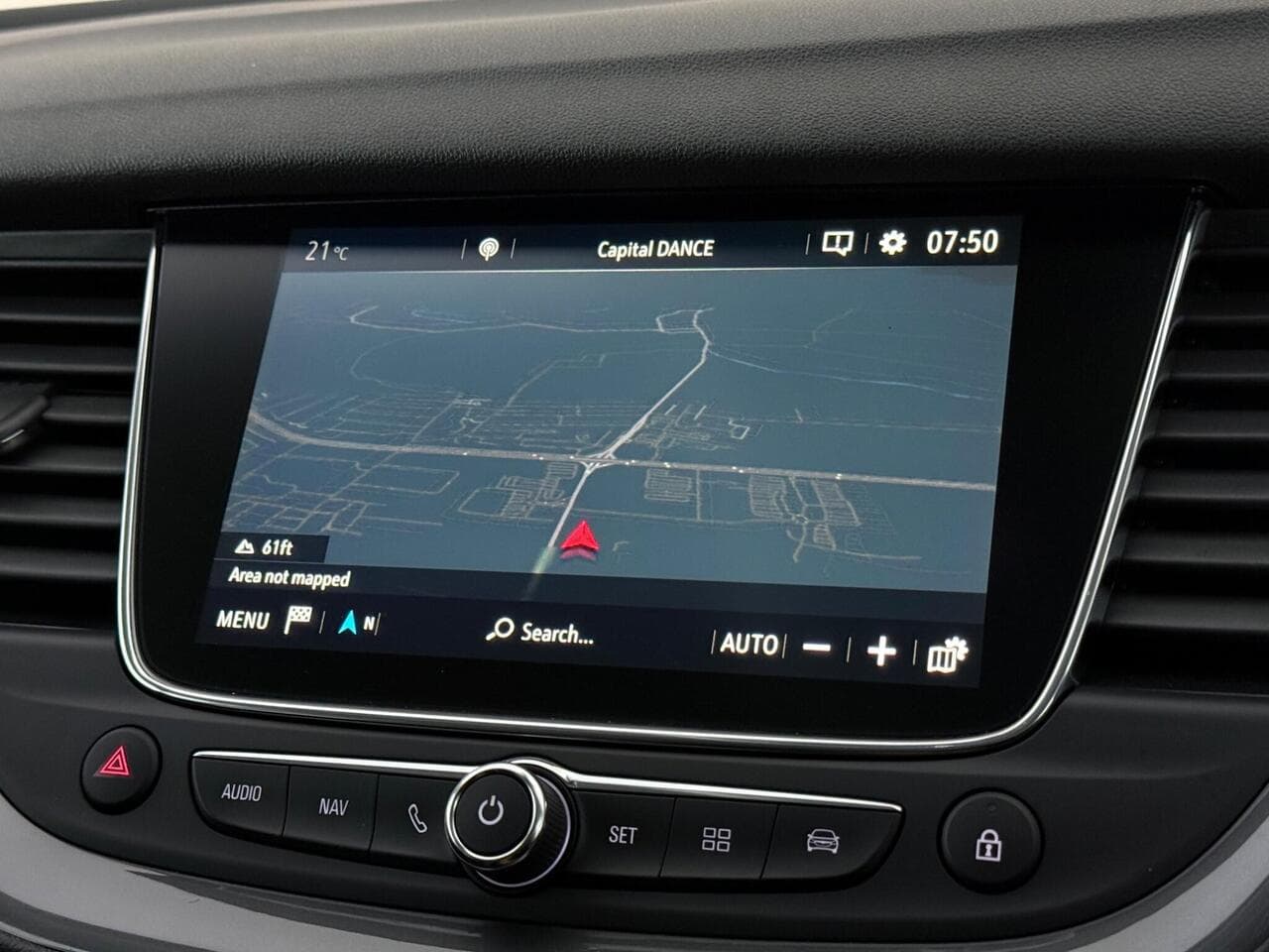 Vauxhall Grandland X thumbnail Infotainment System