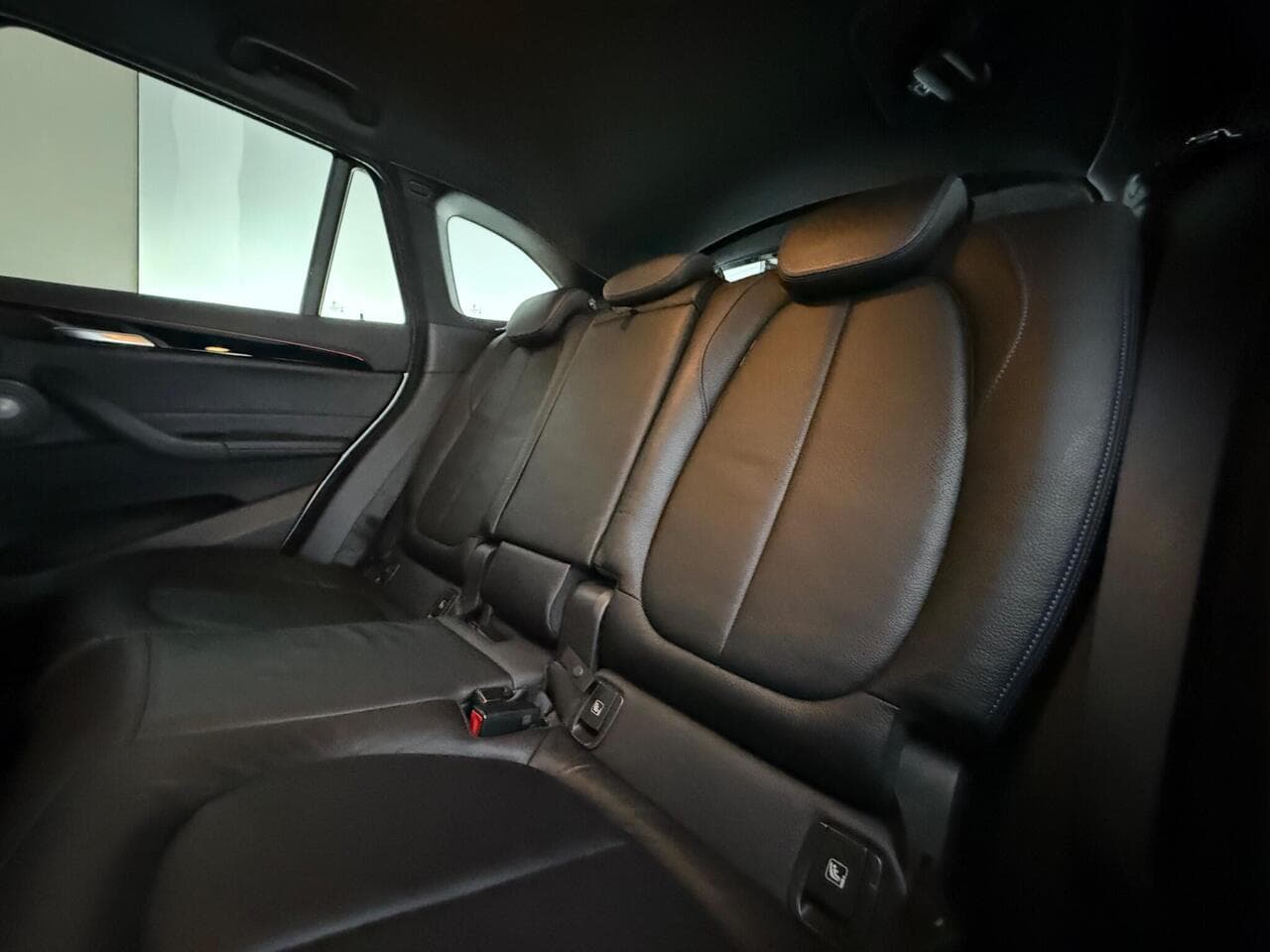 BMW X1 thumbnail Seats Rear