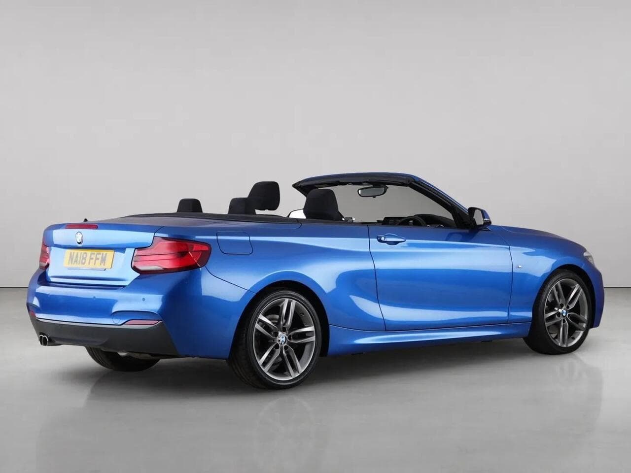 BMW 2 Series thumbnail Rear Right