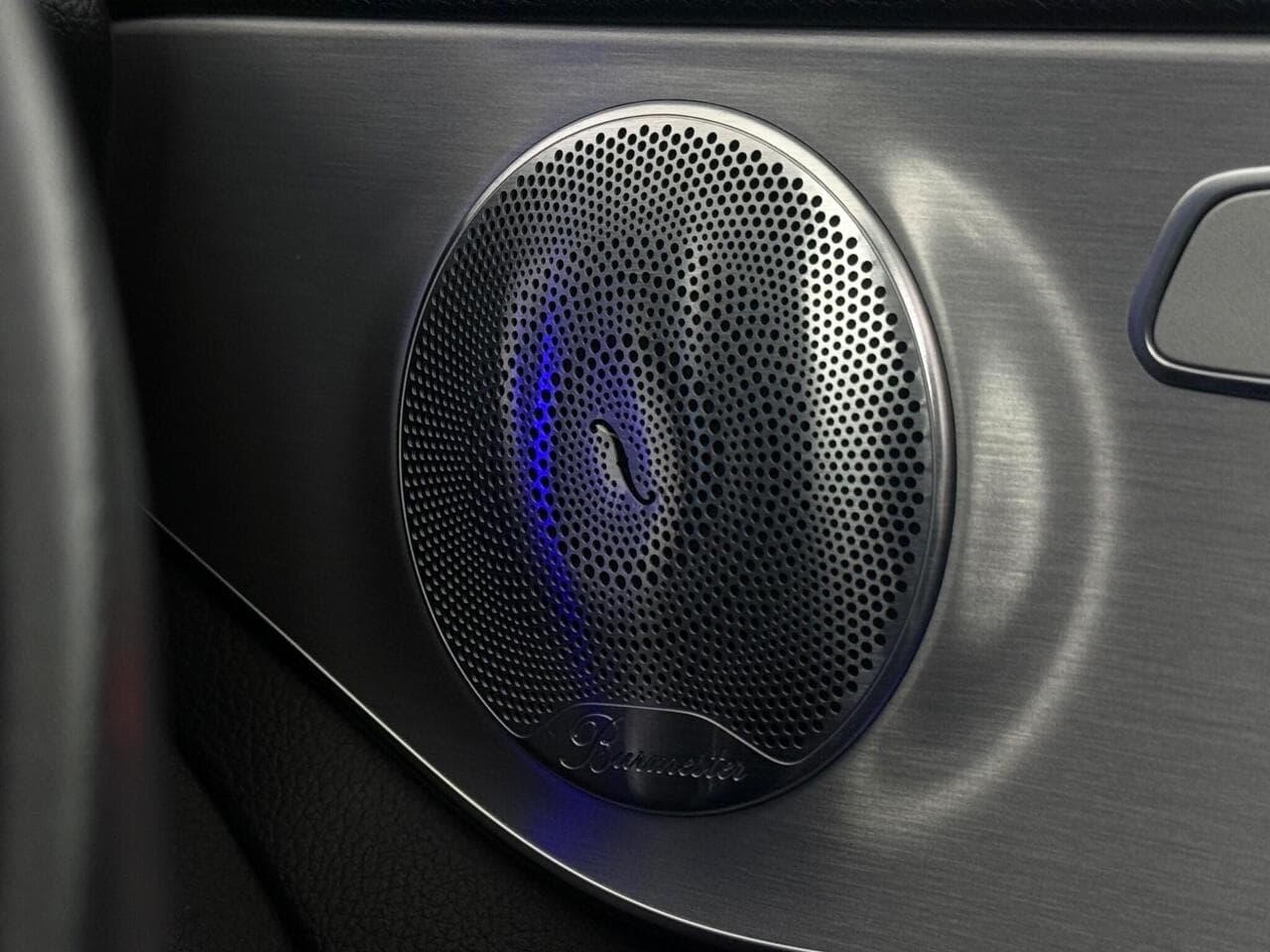 Mercedes-Benz C Class thumbnail Misc Controls
