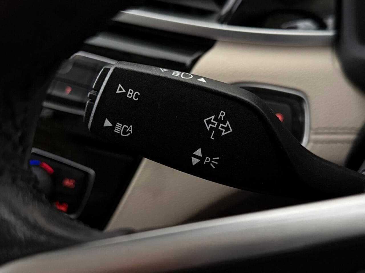 BMW X1 thumbnail Misc Controls