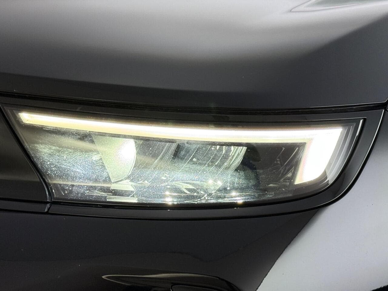 Vauxhall Mokka thumbnail Lights Front
