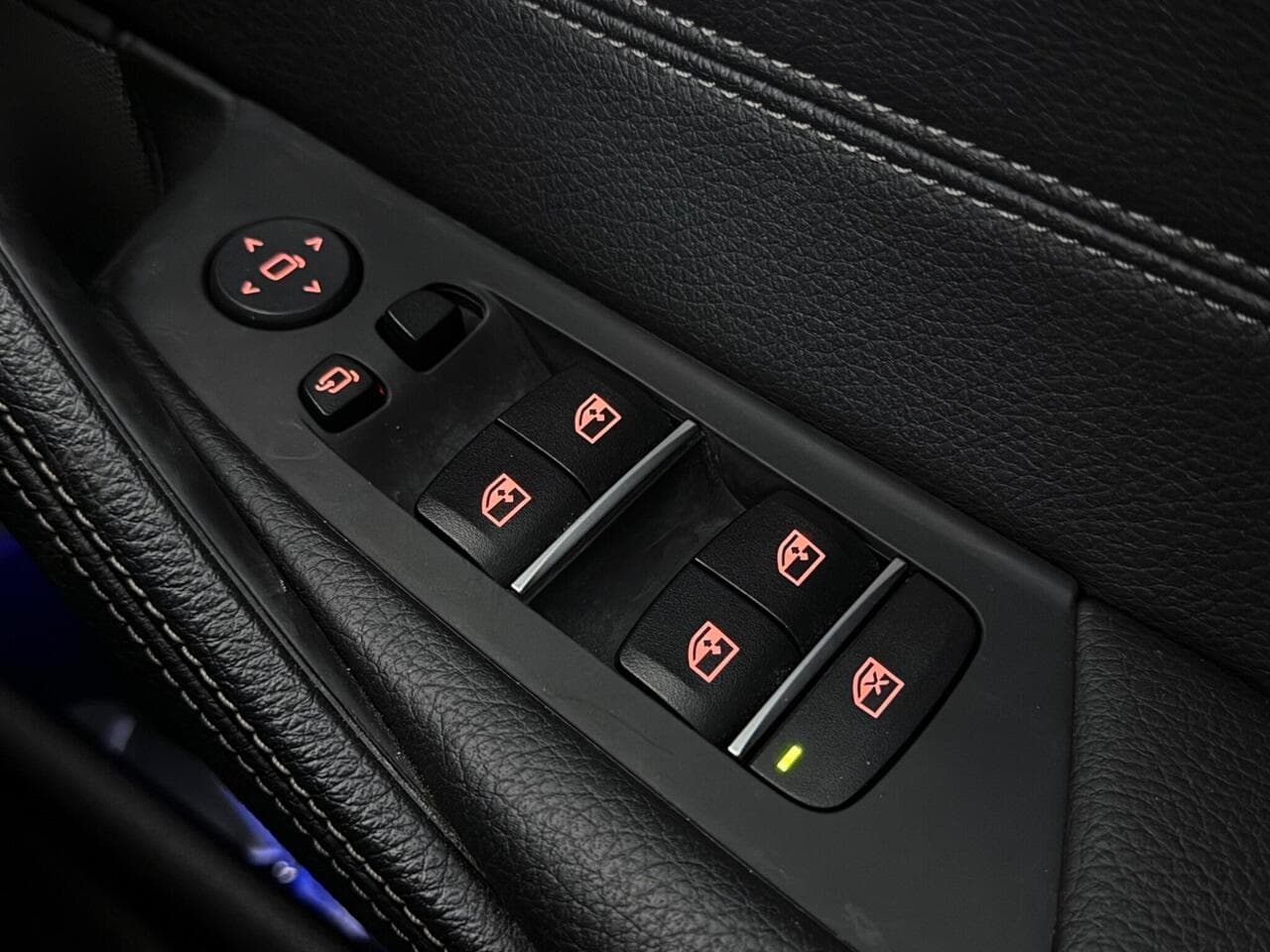 BMW 5 Series thumbnail Misc Controls