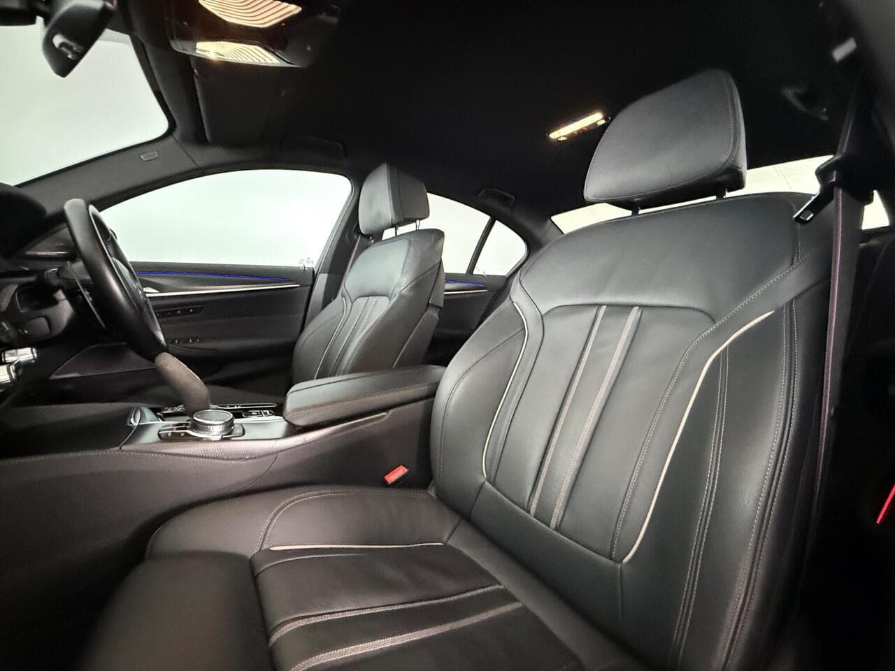 BMW 5 Series thumbnail Seat Front Passenger