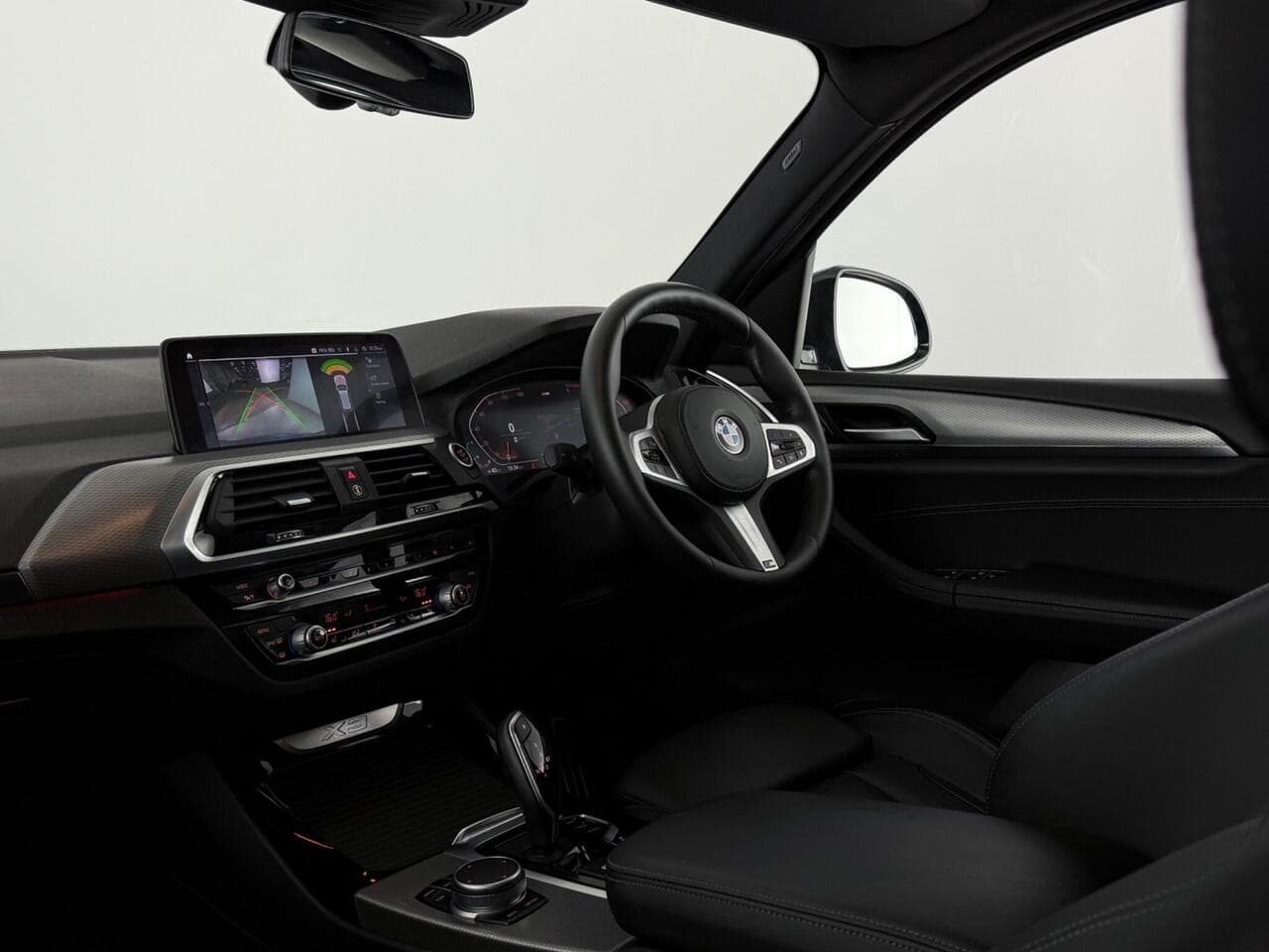 BMW X3 thumbnail Interior Front
