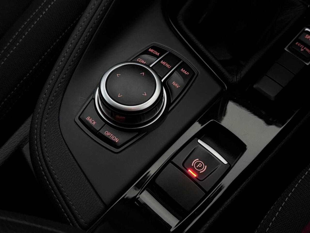 BMW X2 thumbnail Misc Controls
