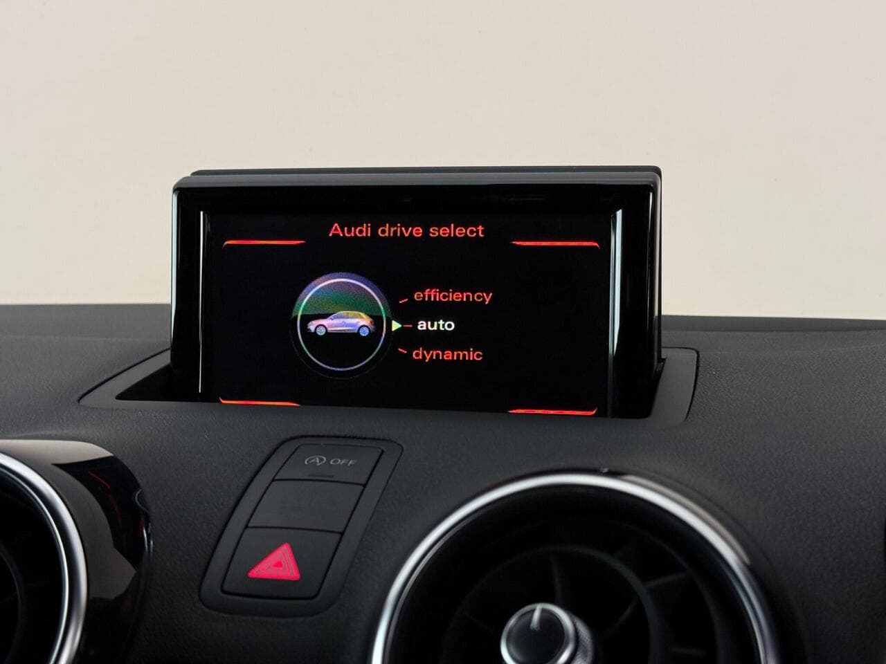 Audi A1 thumbnail Infotainment System