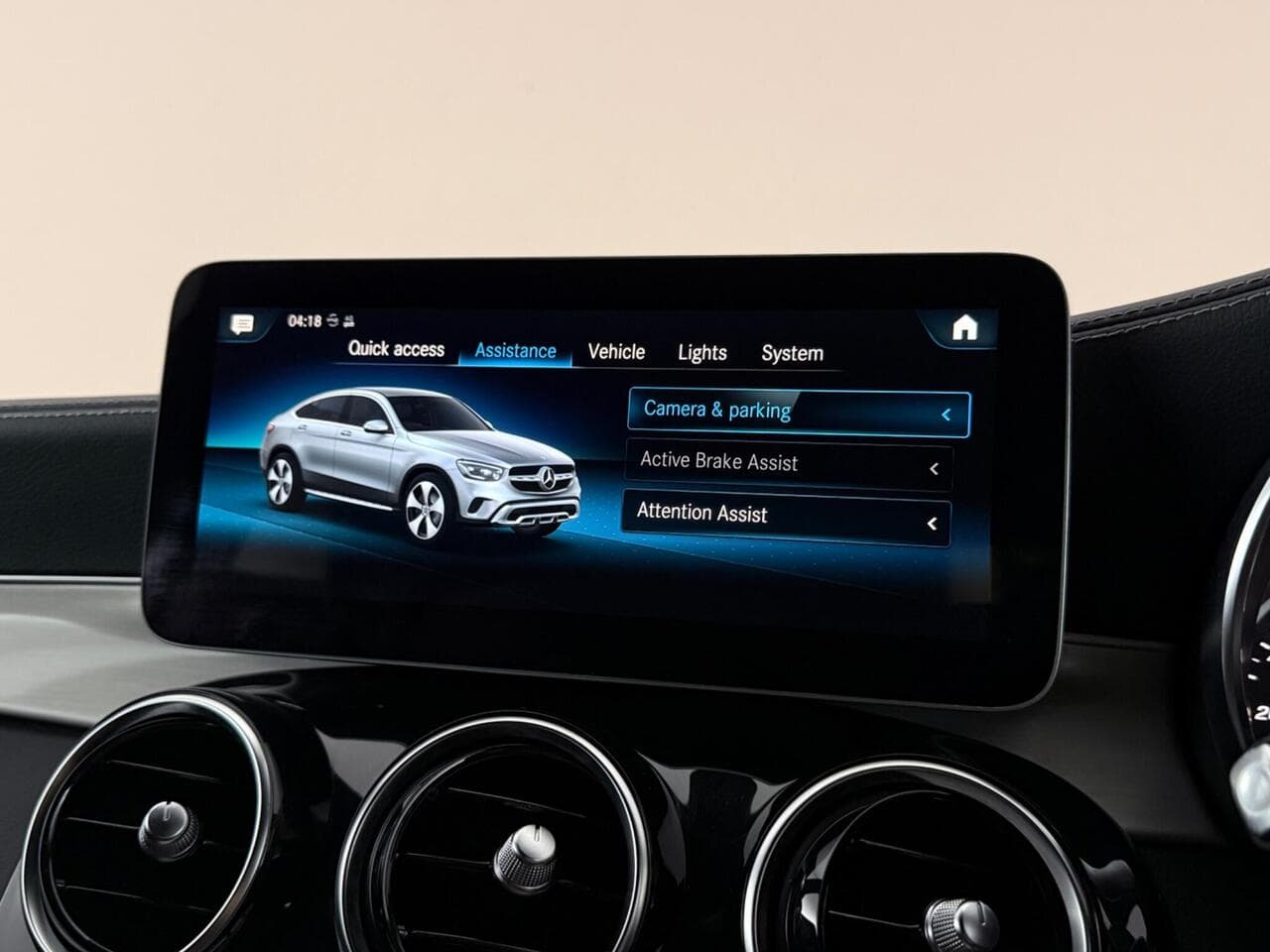 Mercedes-Benz GLC thumbnail Infotainment System