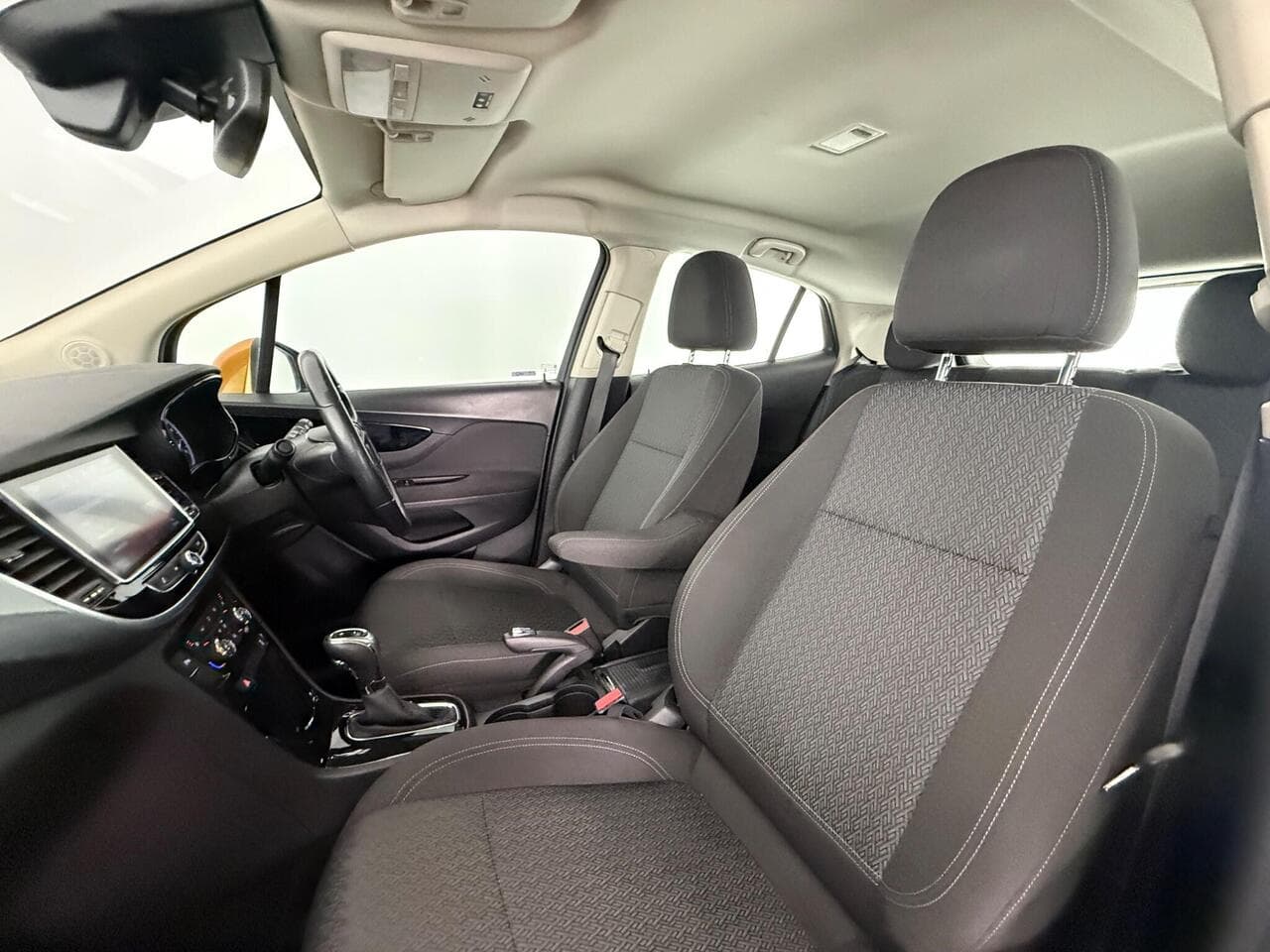 Vauxhall Mokka X thumbnail Seat Front Passenger