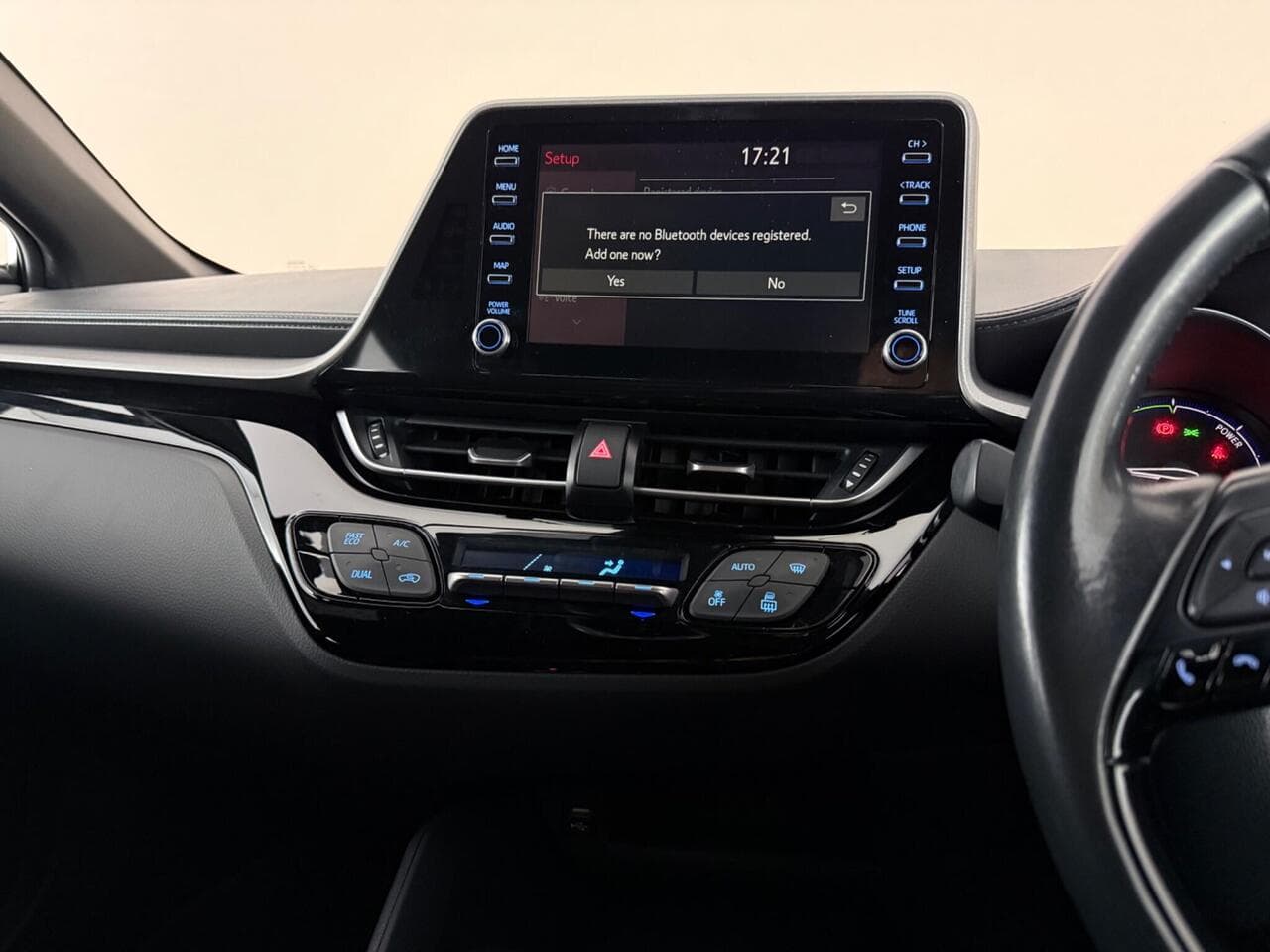 Toyota C-HR thumbnail Infotainment System