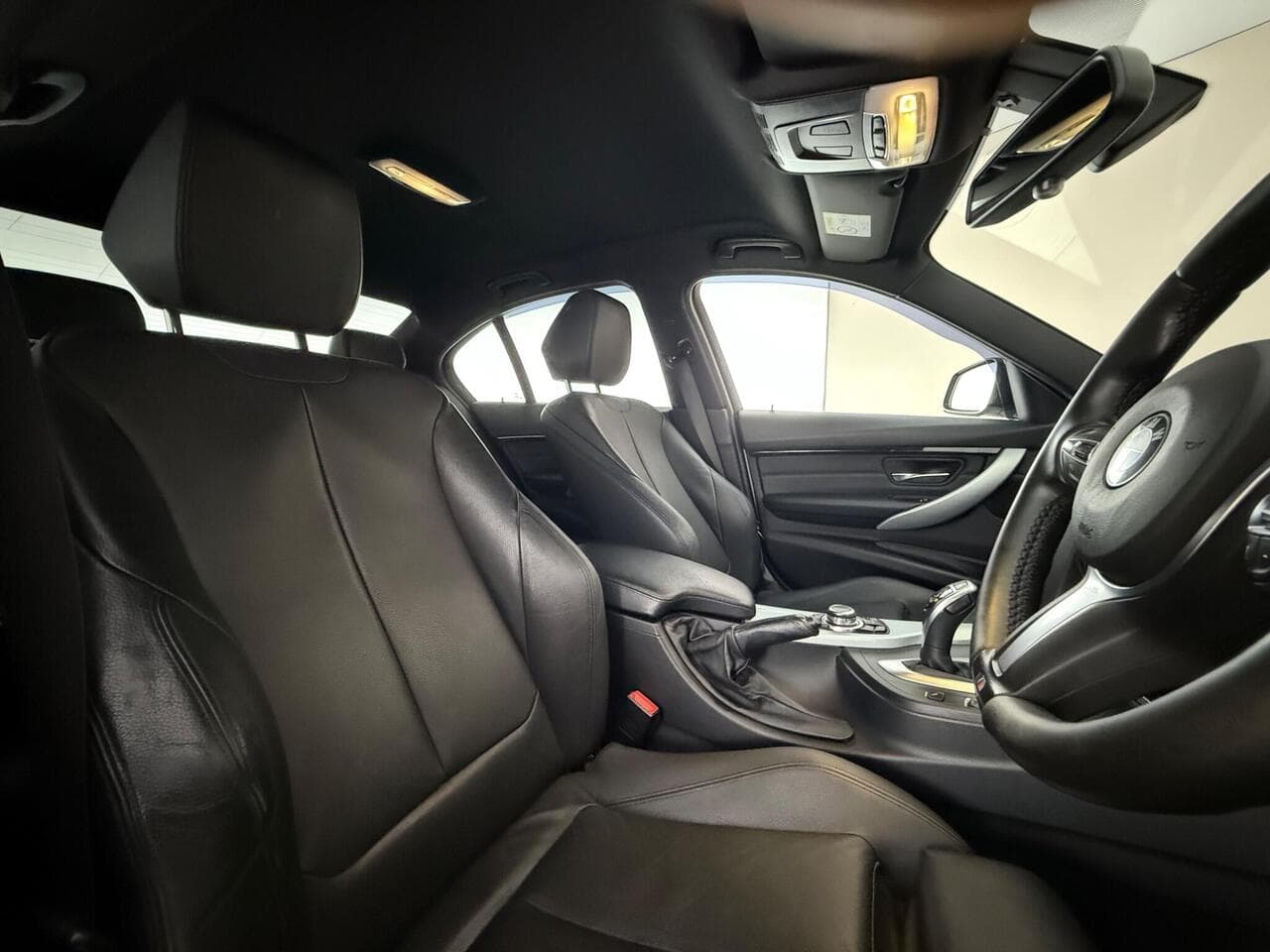 BMW 3 Series thumbnail Seat Driver