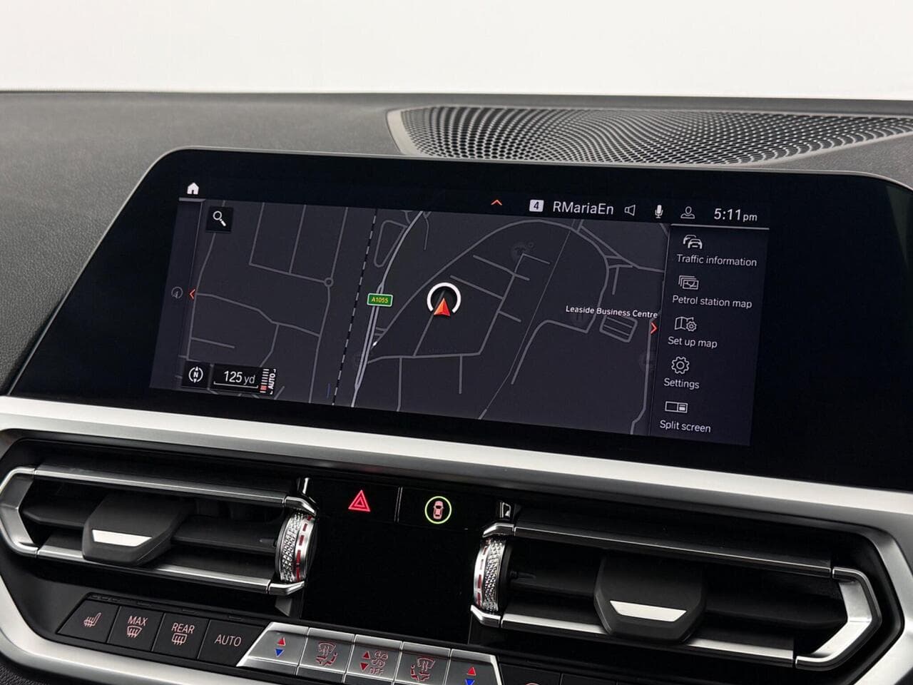 BMW 3 Series thumbnail Infotainment System
