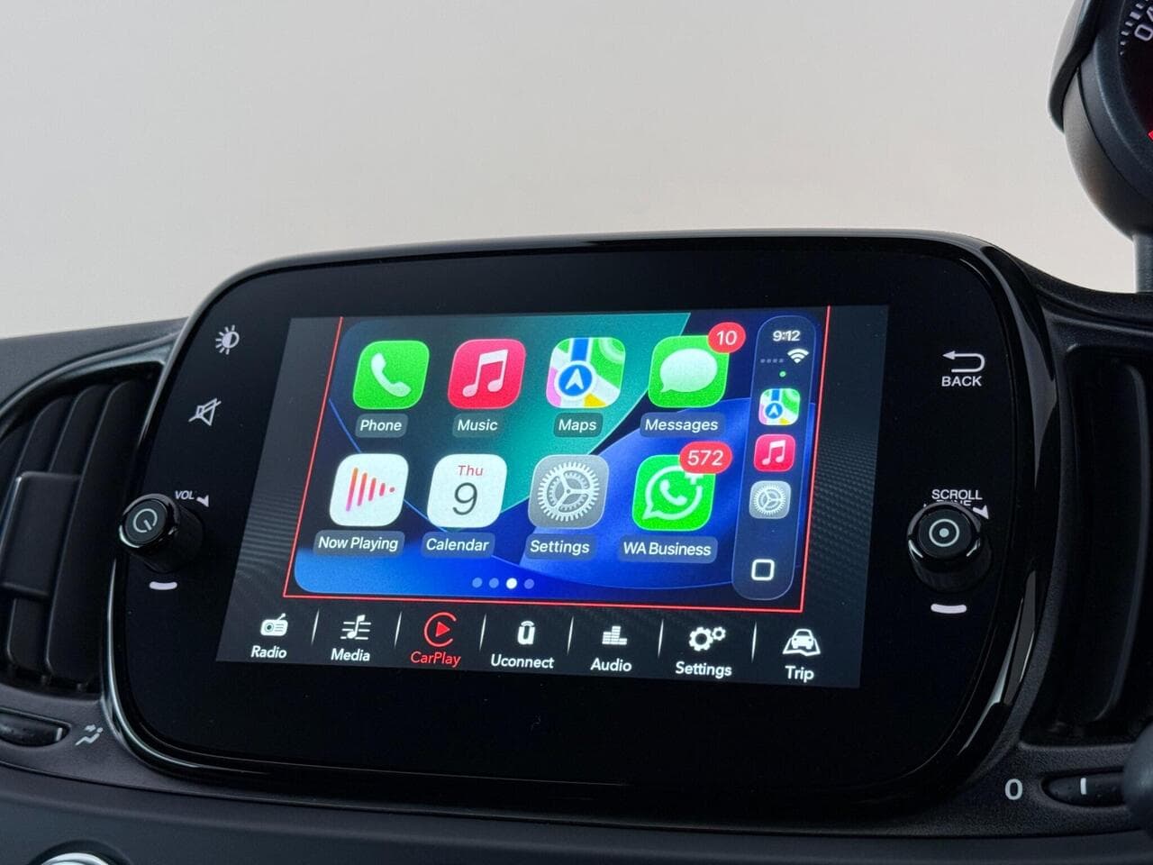 Abarth 595 thumbnail Infotainment System